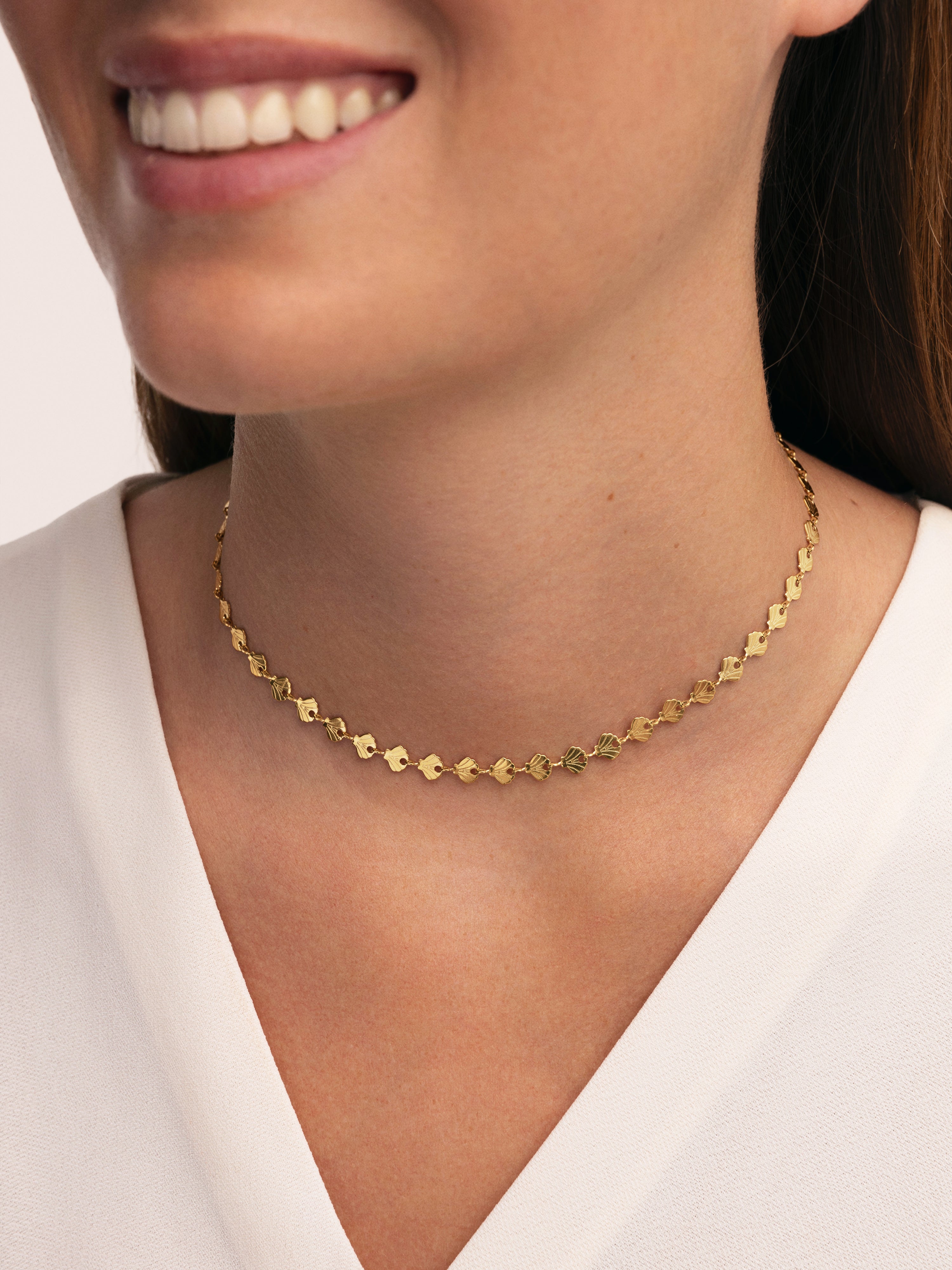 Collar Shells Acero Baño Oro