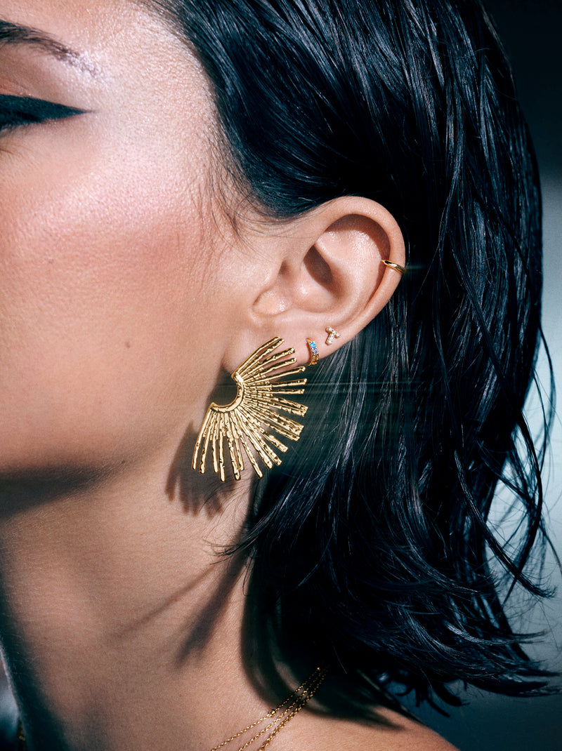 Letter Sparks Gold Single Earring