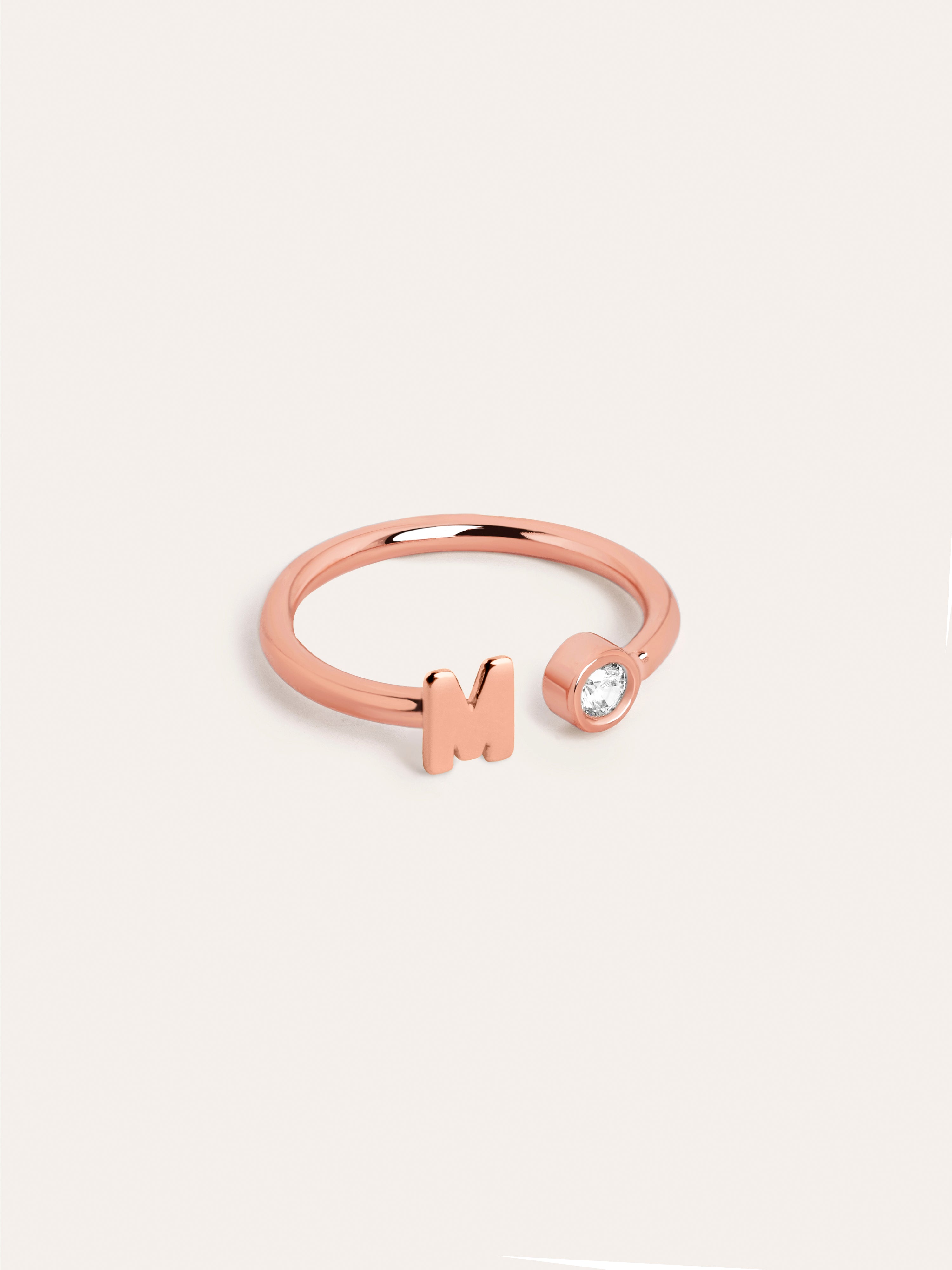 Anillo Personalizado Letter Spark Plata Baño Oro Rosa