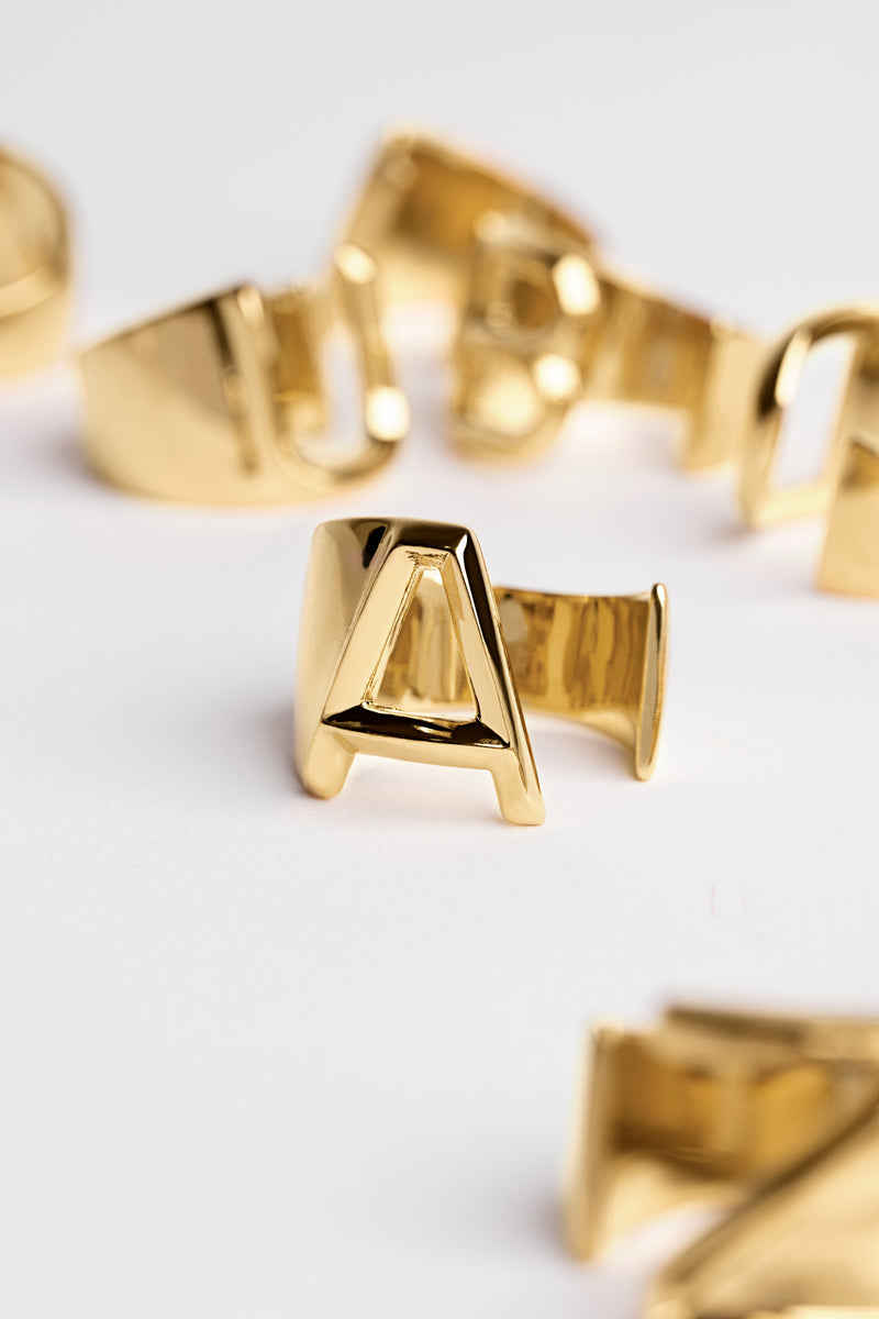Letter Signet Personalized Gold Ring