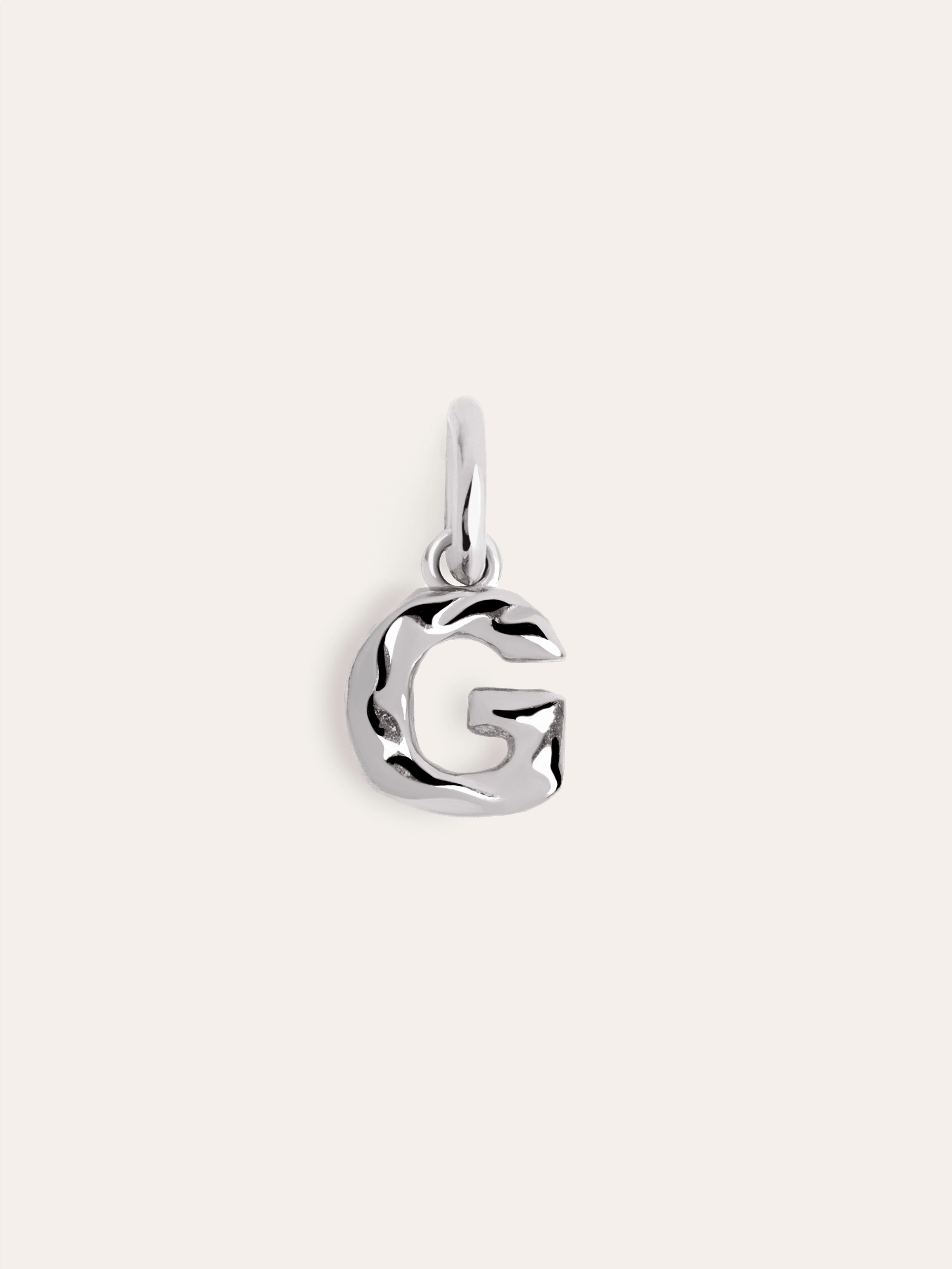 Charm Letter Organic Plata