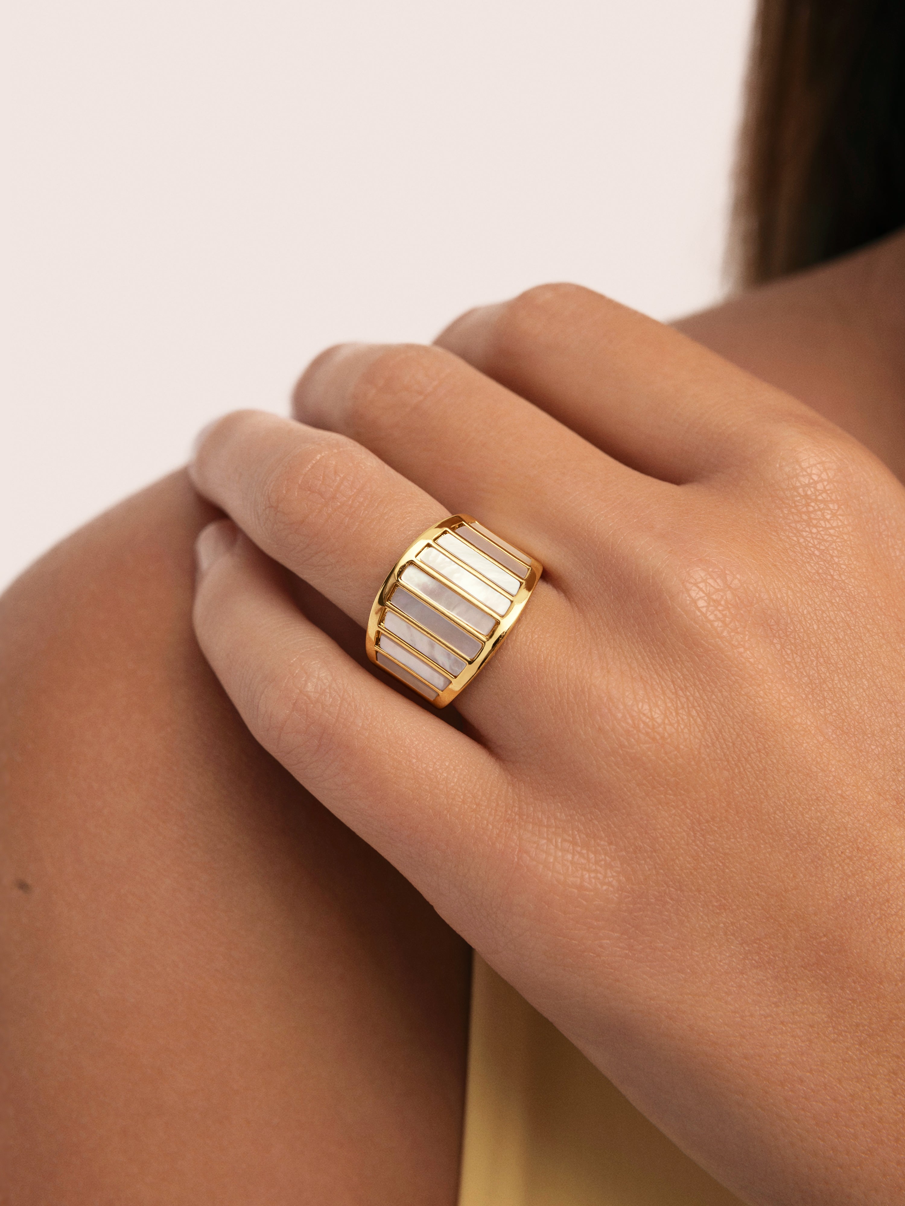 Siren Shells Stainless Steel Gold Ring