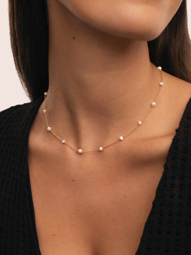 Pearl & Pearls Gold Necklace