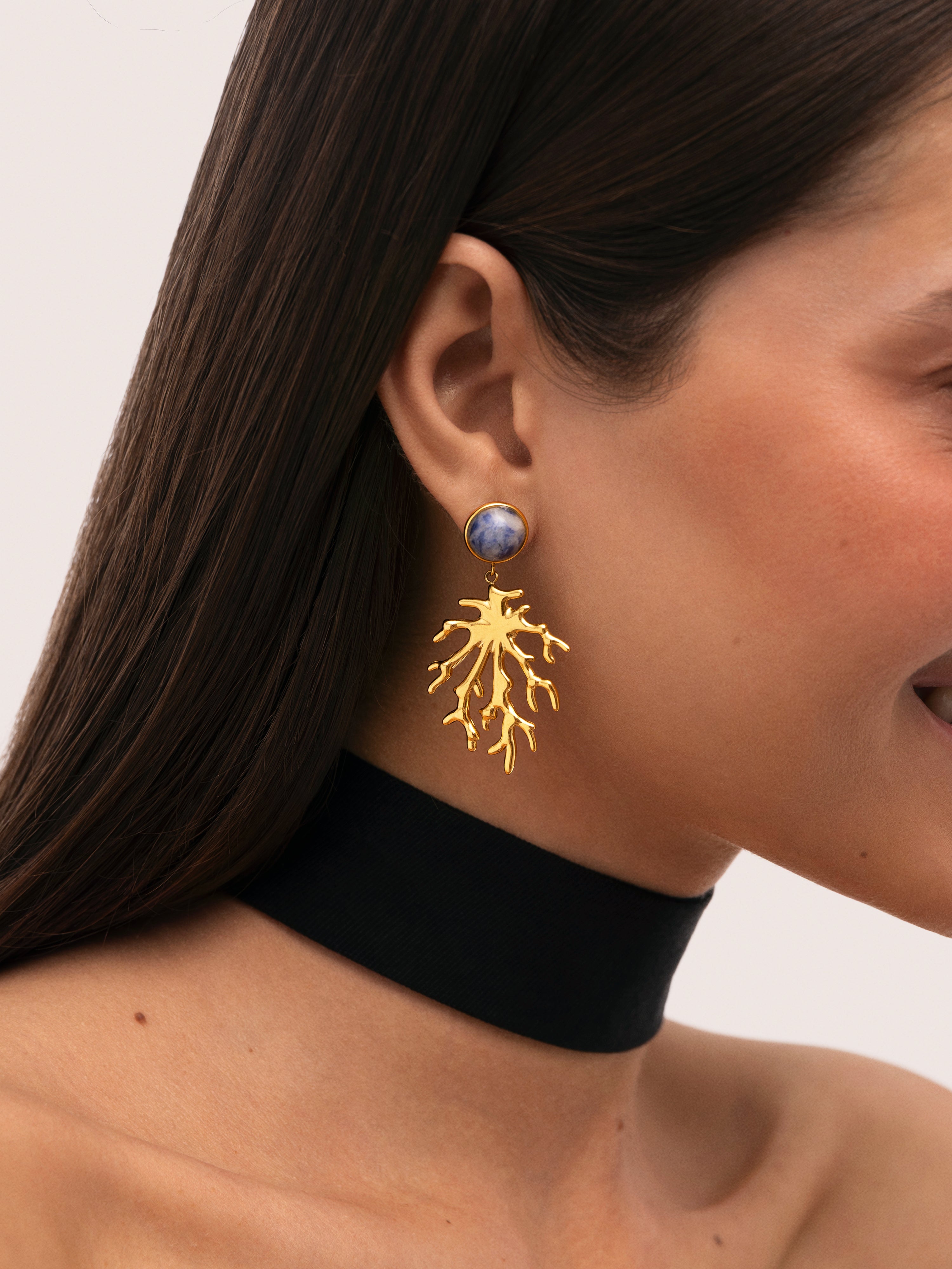 Pendientes Coral Stone Azul Acero Baño Oro