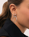 Sister Steel Earrings - puesto en modelo