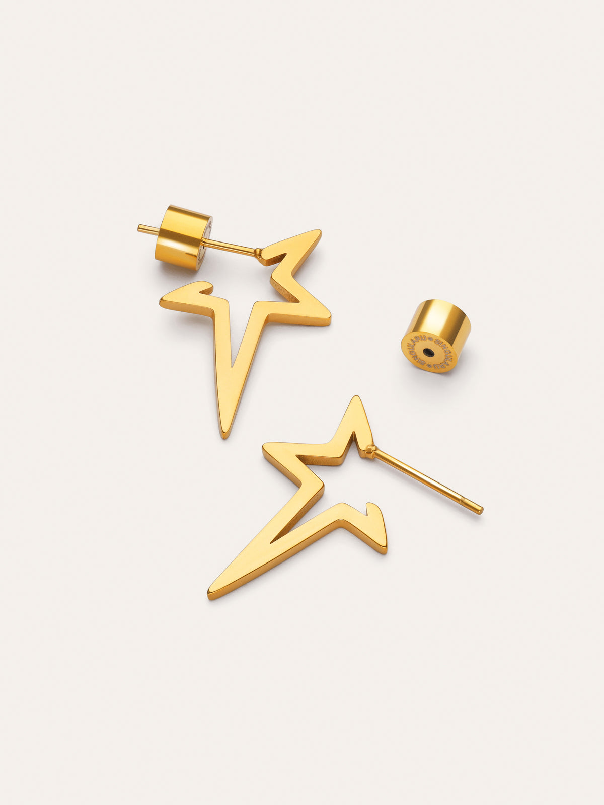 Imagen detalle de Star Punk Steel Gold Plated Earrings
