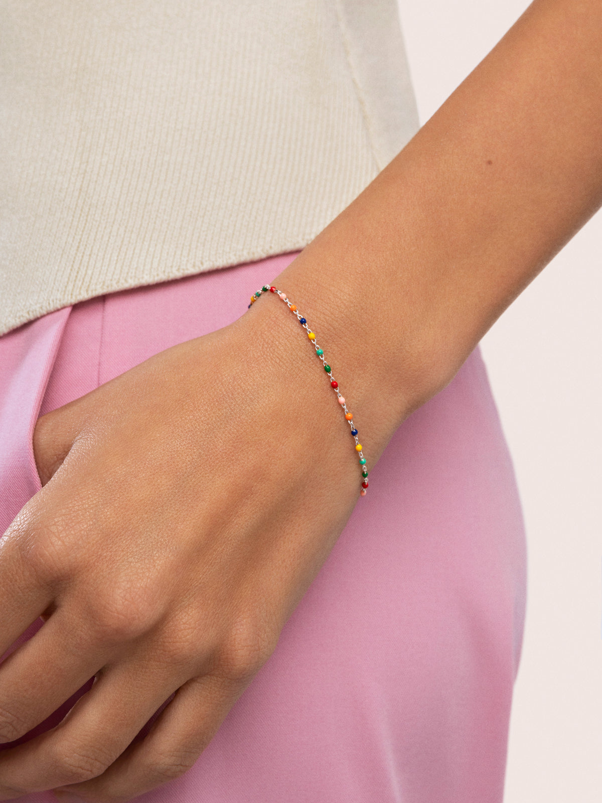 Bracelet Dots Colors Enamel Steel - puesto en modelo