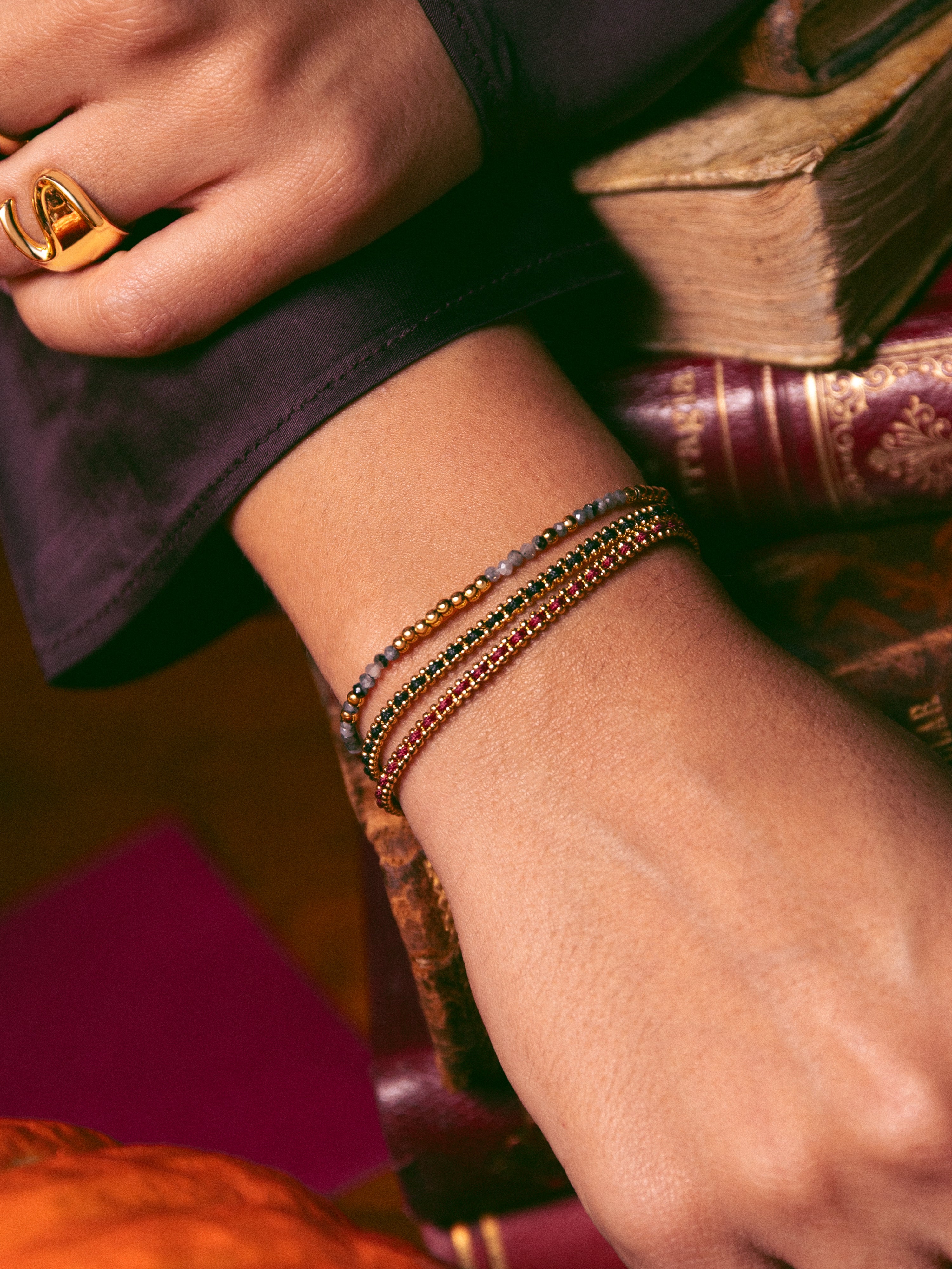 Pulsera Morgana Black Acero Baño Oro